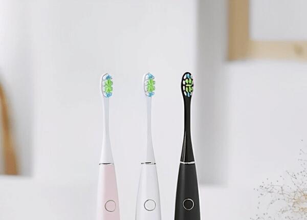 使用電動牙刷應該注意什么？科學使用電動牙刷，牢記這4要點