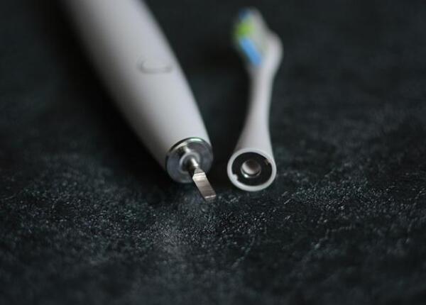 怎么樣使用小米電動(dòng)牙刷？小米電動(dòng)牙刷使用正確方法分享